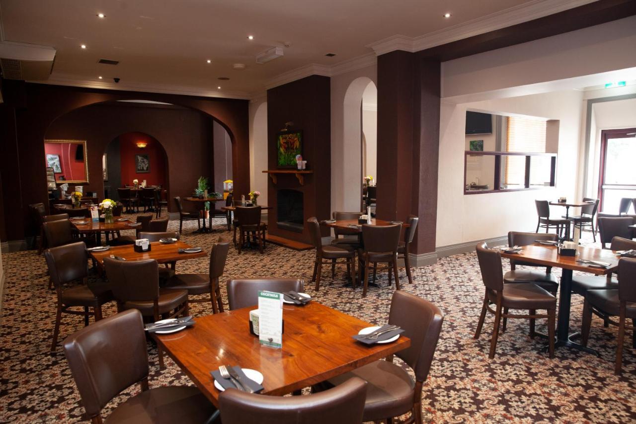 Royal Hotel סינגלטון מראה חיצוני תמונה